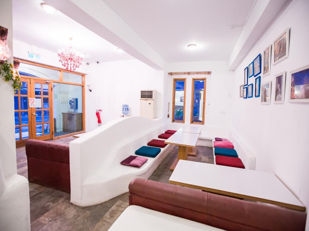 Rainbowtown Hotel Hualian Zewnętrze zdjęcie