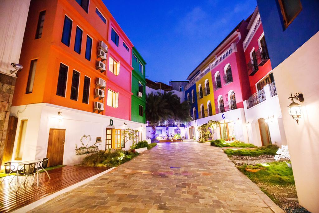 Rainbowtown Hotel Hualian Zewnętrze zdjęcie